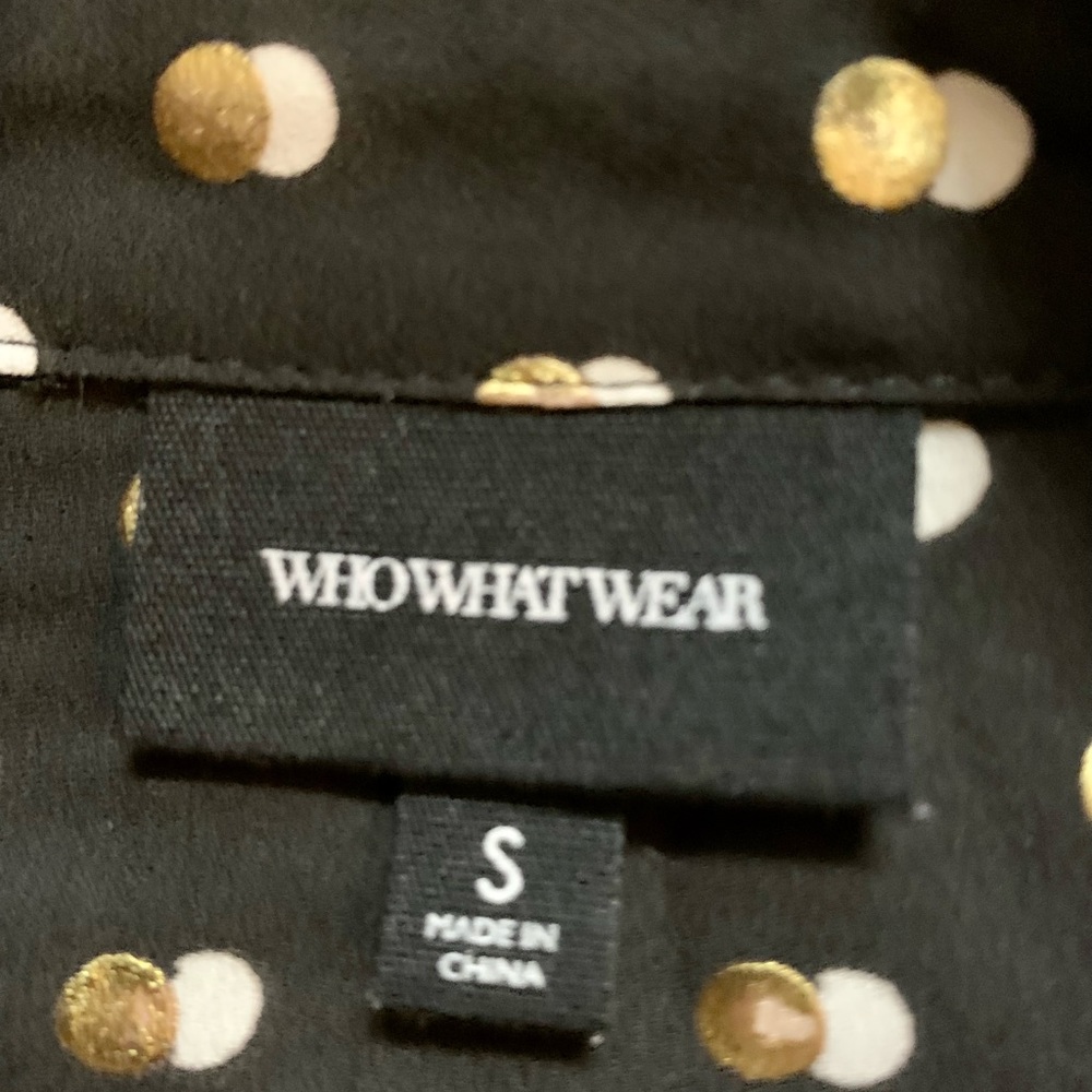 NWOT GORGEOUS WHO WHAT WEAR BLOUSE.NEVER WORN. METALLIC DOTS W/MATTE SILVER DOTS - Picture 10 of 11